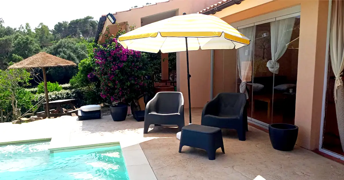 Piscina privata del B&B Peonia Sun Light